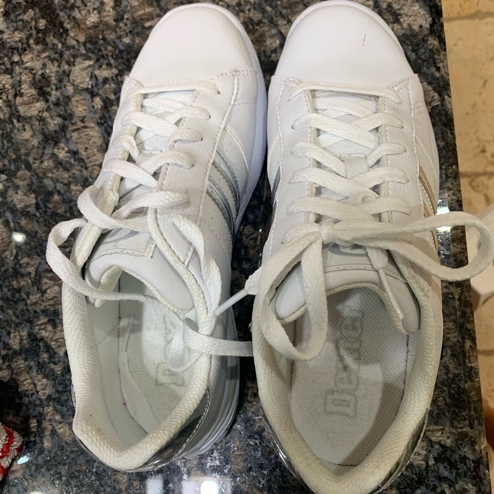 Bowling shoes